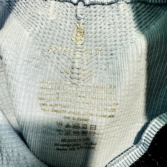 Free People Movement NWOT Blue Ribbed Heather Prajna Shorts Size M/L - Picture 5 of 5